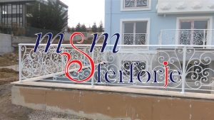 046 FERFORJE BAHÇE KORKULUKLARI